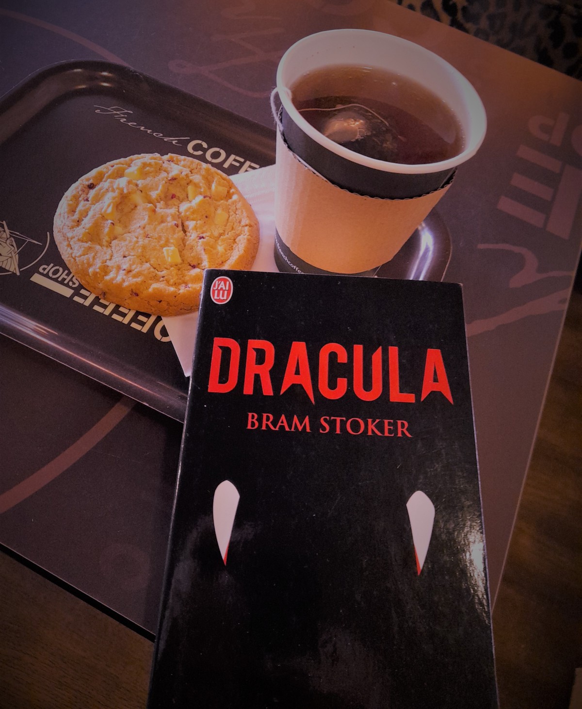 Dracula (1897), Bram Stoker
